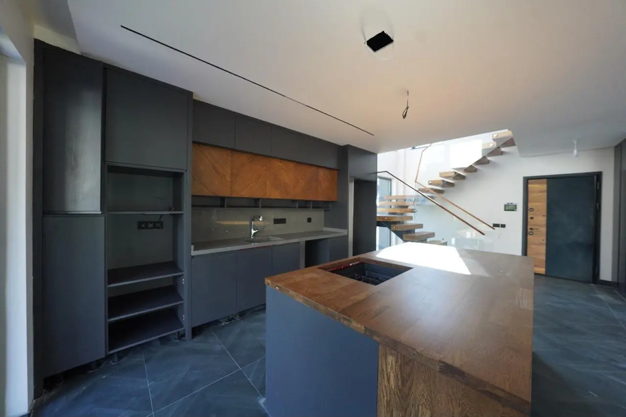 Modern kitchen